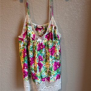 Victoria's Secret Floral Cami with Lace Trim Sz M EUC  babydoll twee